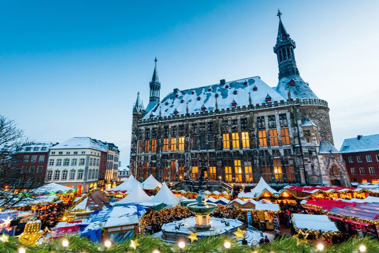 Kerstmarkt Aken Biesen Travel